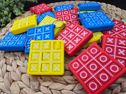 Tic-Tac-Toe Keychain Fidget Toy - Backpack Accessory