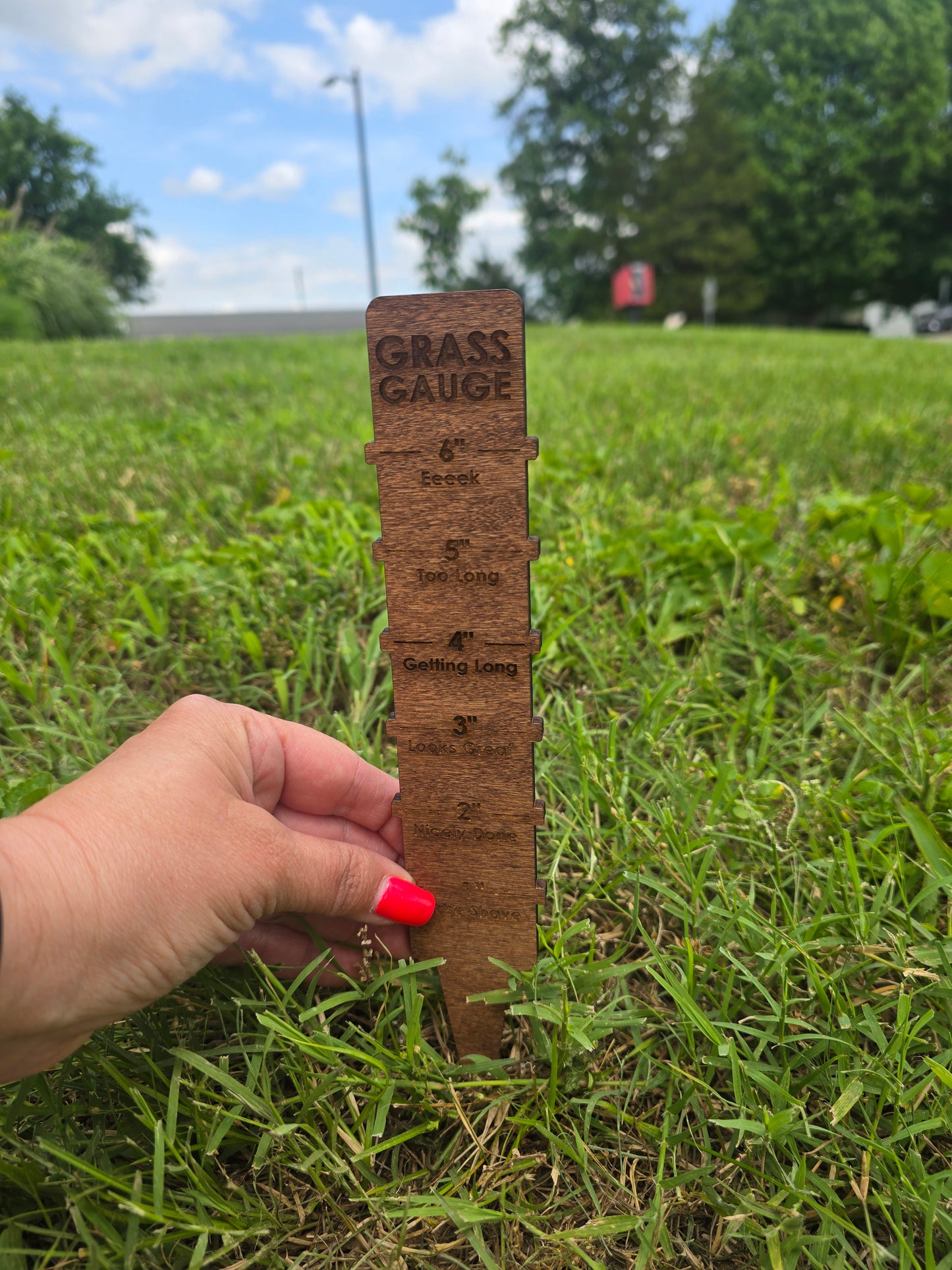 Wooden Grass Gauge – Lawn Measuring Tool for Perfect Mowing Height
