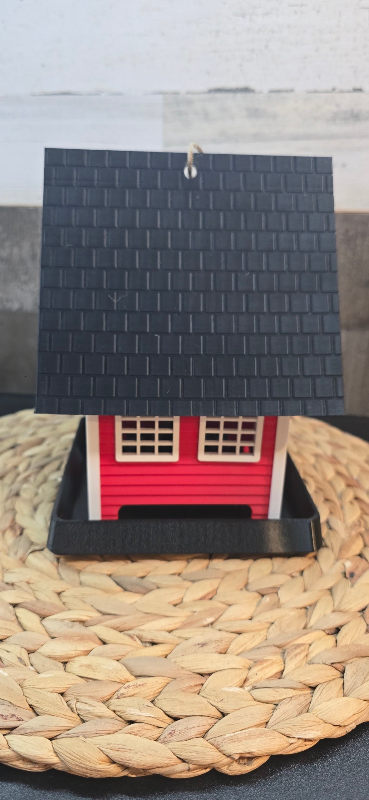 3D Printed Bird Feeder House - Hanging Outdoor Bird Feeder - Weather-Resistant Garden Decor