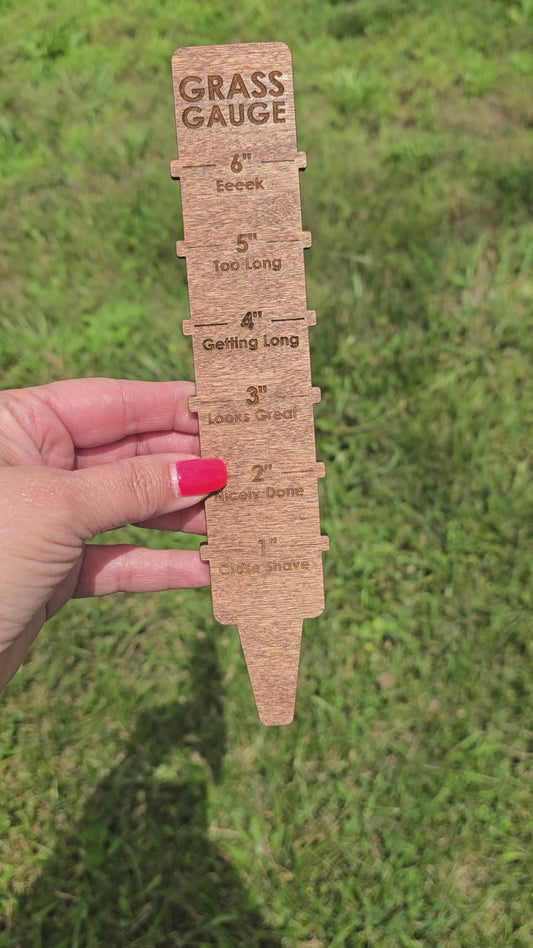 Wooden Grass Gauge – Lawn Measuring Tool for Perfect Mowing Height