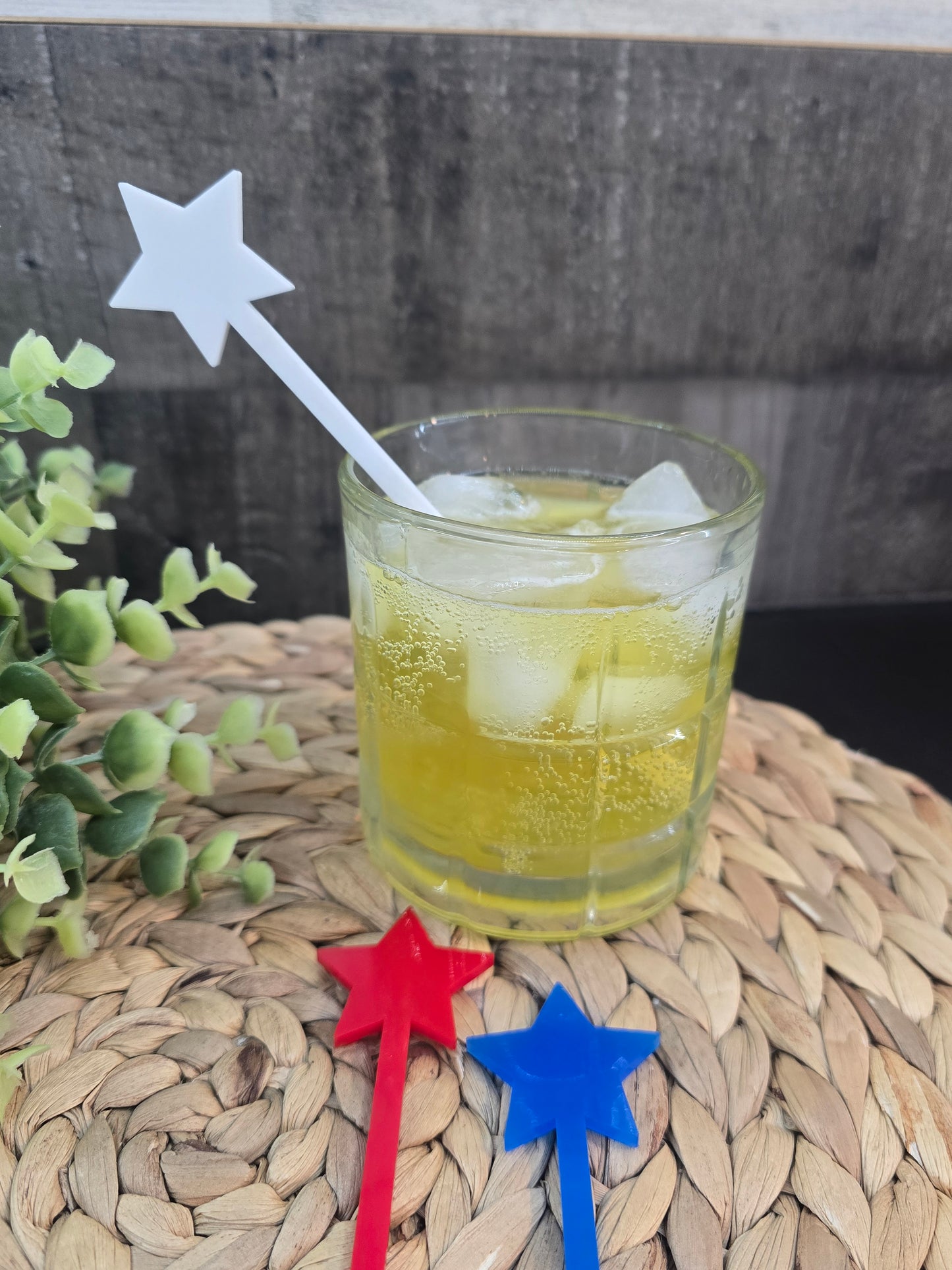 Patriotic Drink Stirrers – 4th of July Swizzle Sticks & Reusable USA Cocktail Stir Sticks