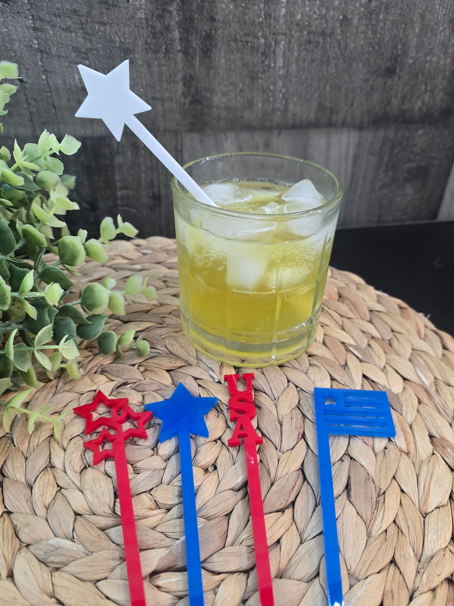 Patriotic Drink Stirrers – 4th of July Swizzle Sticks & Reusable USA Cocktail Stir Sticks