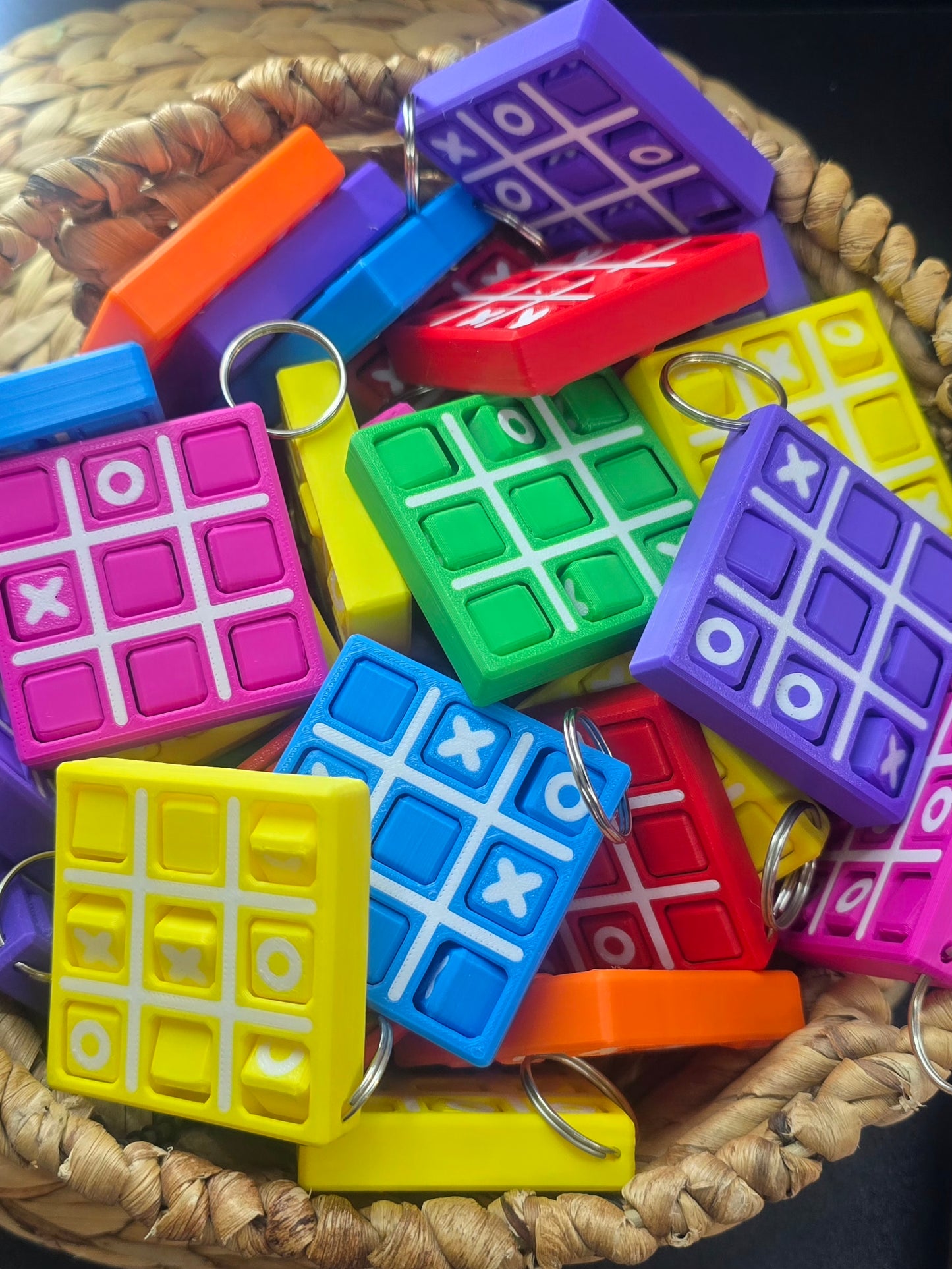 Tic-Tac-Toe Keychain Fidget Toy - Backpack Accessory