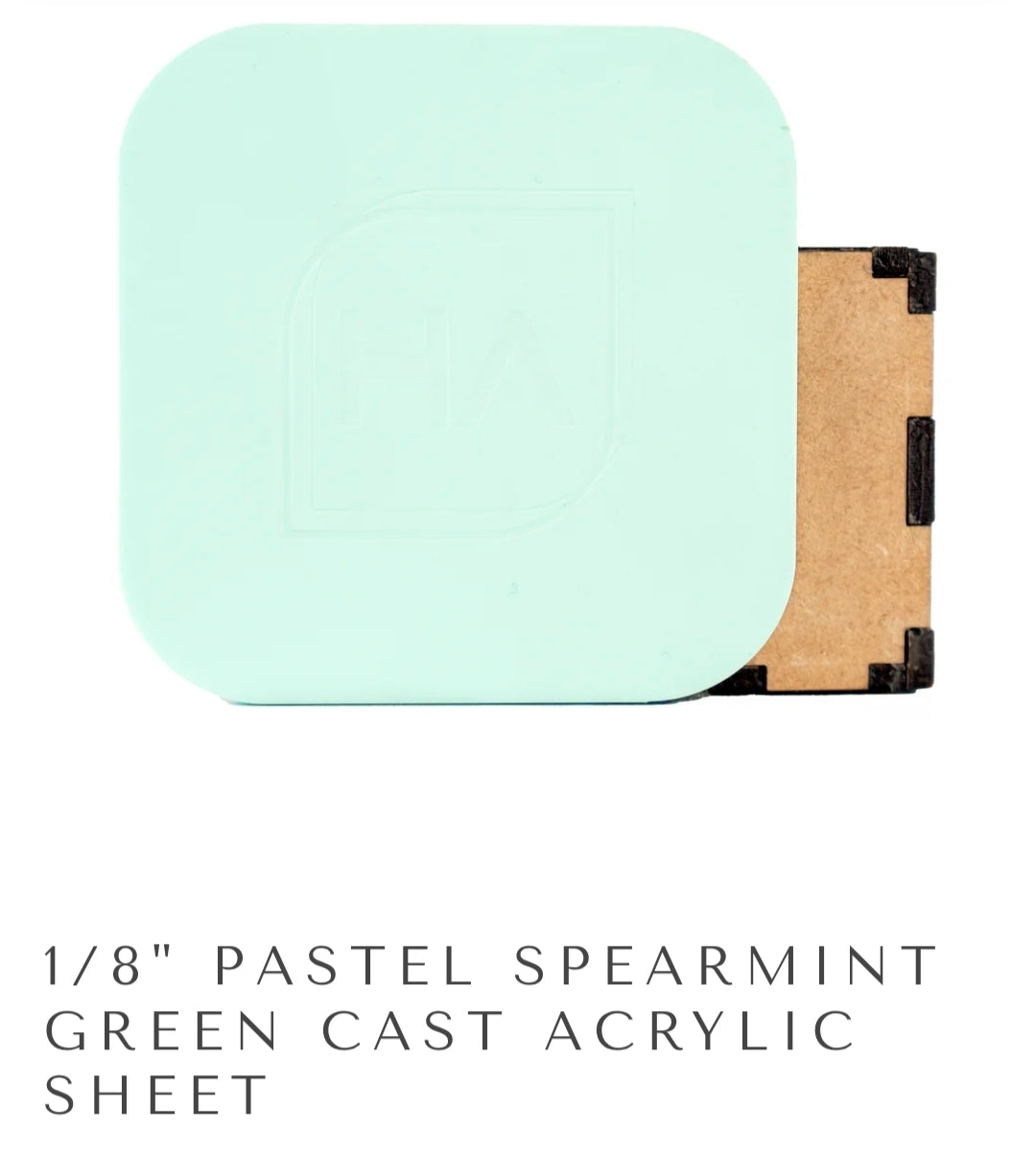 Daisy Monogram Tag