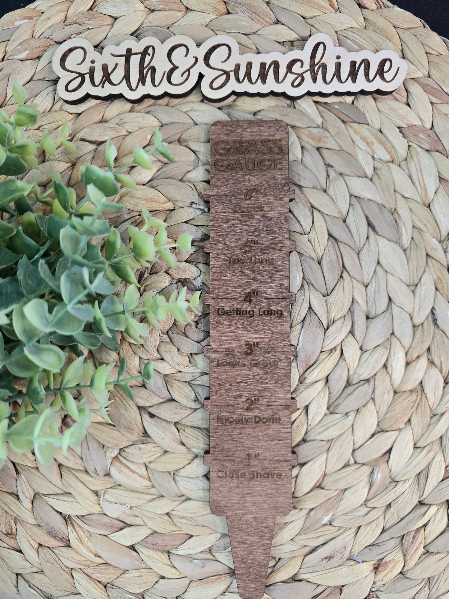 Wooden Grass Gauge – Lawn Measuring Tool for Perfect Mowing Height
