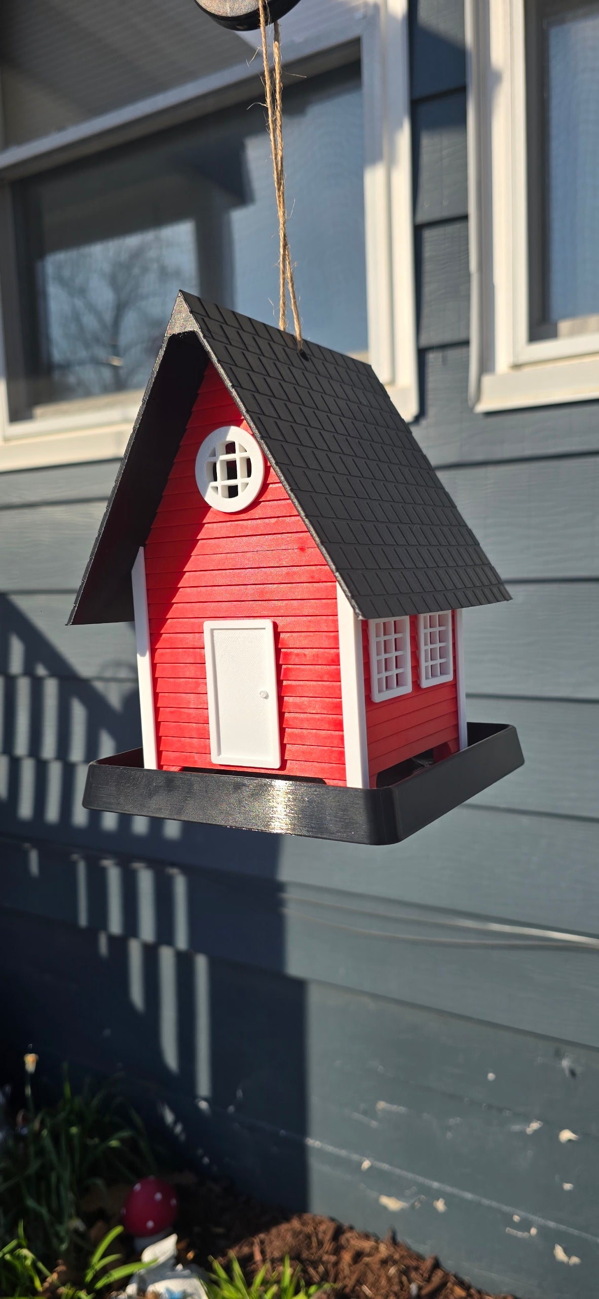 3D Printed Bird Feeder House - Hanging Outdoor Bird Feeder - Weather-Resistant Garden Decor