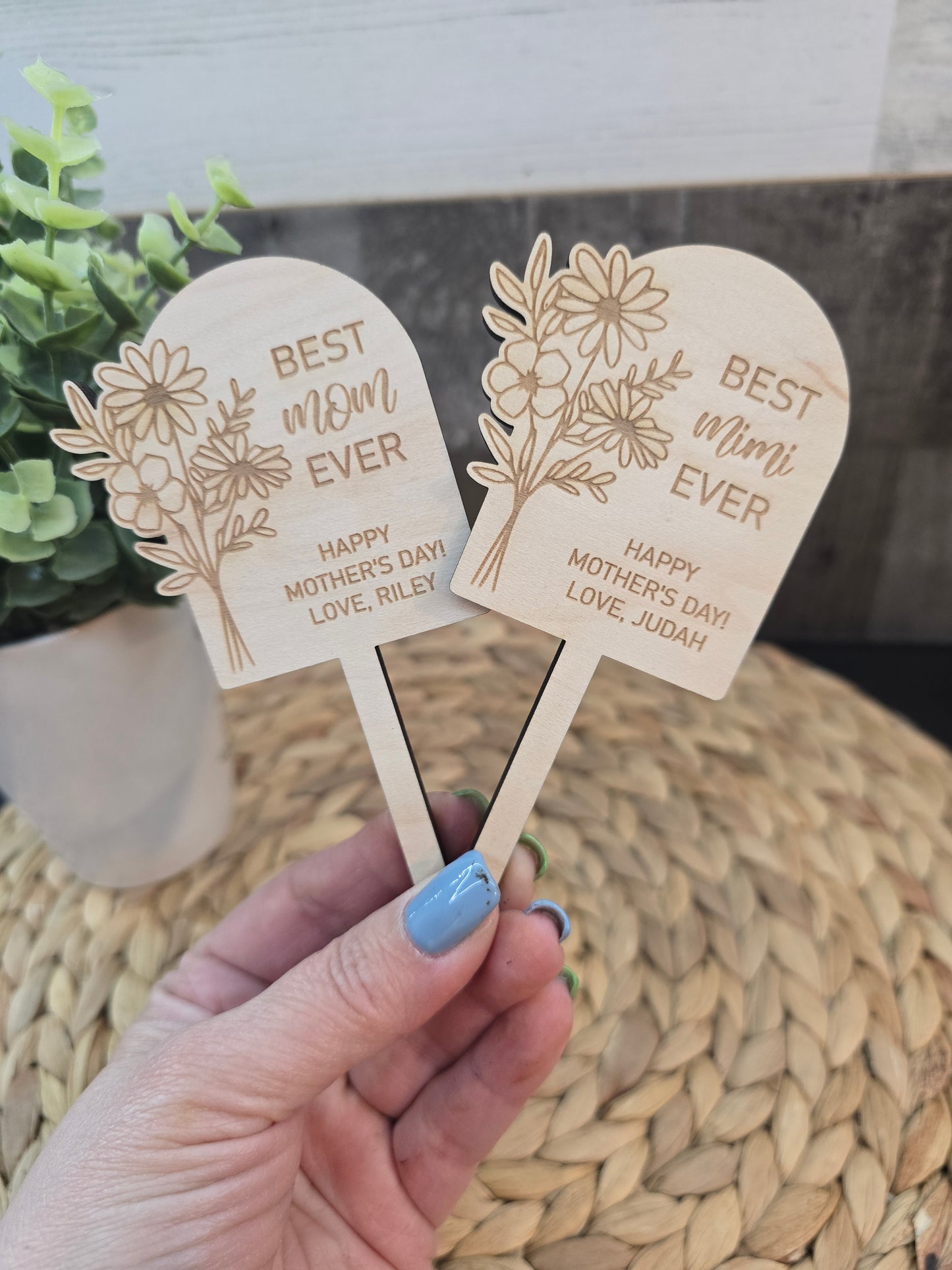 Personalized Mother’s Day Plant Stake – Custom Mom Gift – Garden Marker – Gift from Kids – Nana Grandma Mama Gift